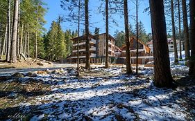 103 Alpine Hotel